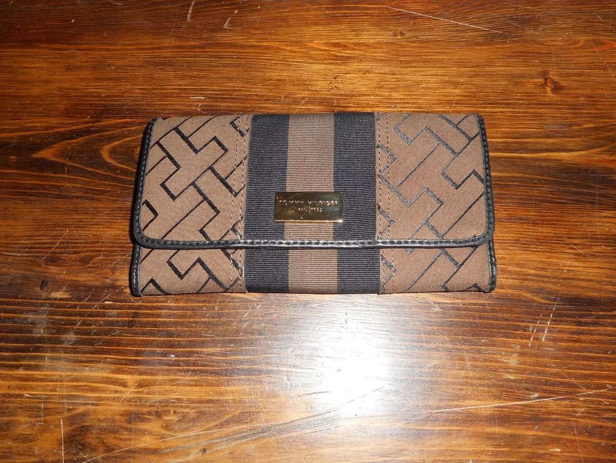 Tommy hilfiger 3 fold wallets sales
