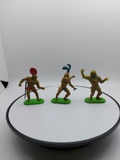 Britains Deetail Knights 1971 Gold Armour metal bases