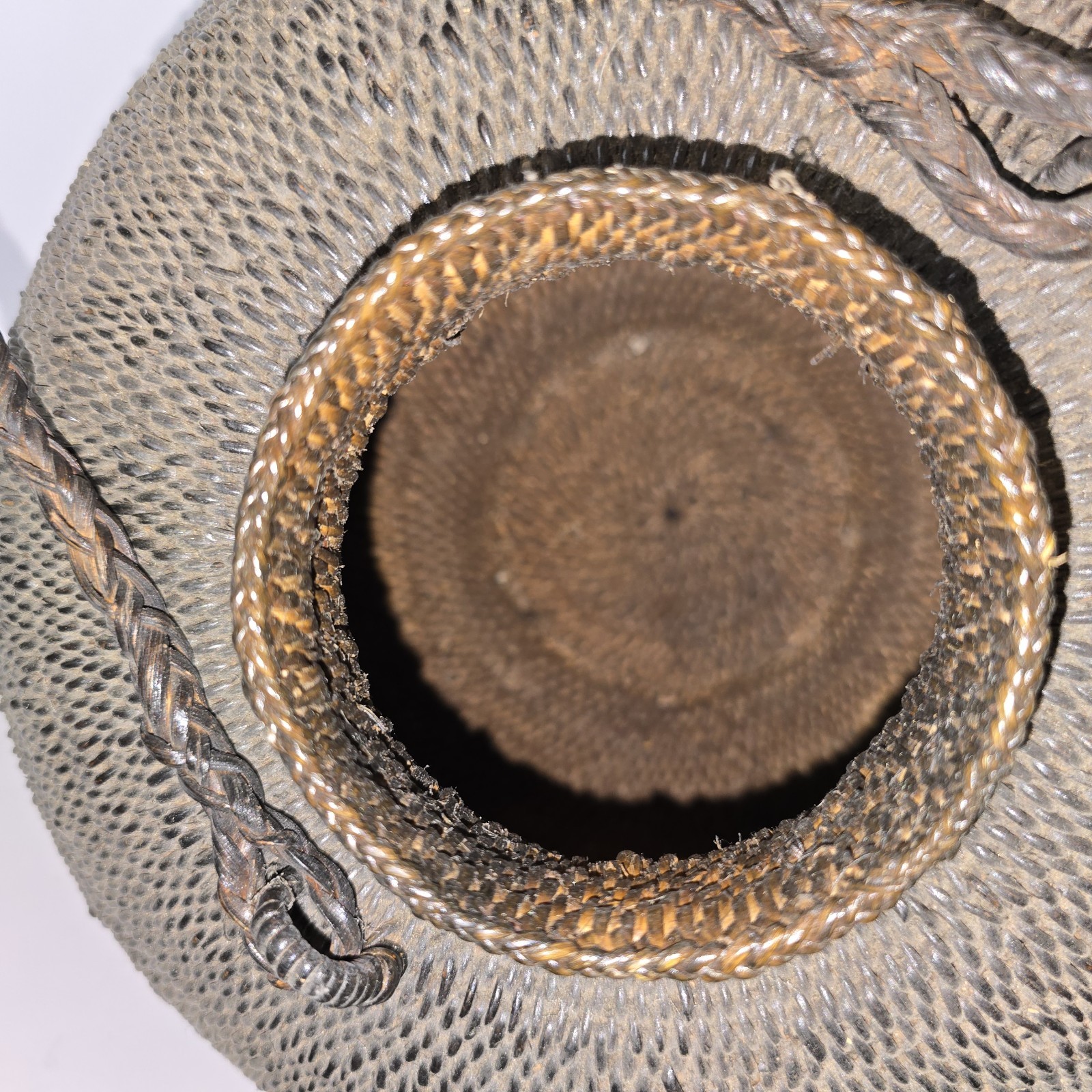 Antique Japanese Bamboo Ikebana Basket Vase Lid Handle Meiji Taisho Era Hanaire