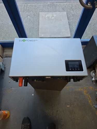 Lux Power LXP 3600 ACS AC gekoppelter Wechselrichter - 100 % ungetestet Ersatzteile oder Reparaturen (2)