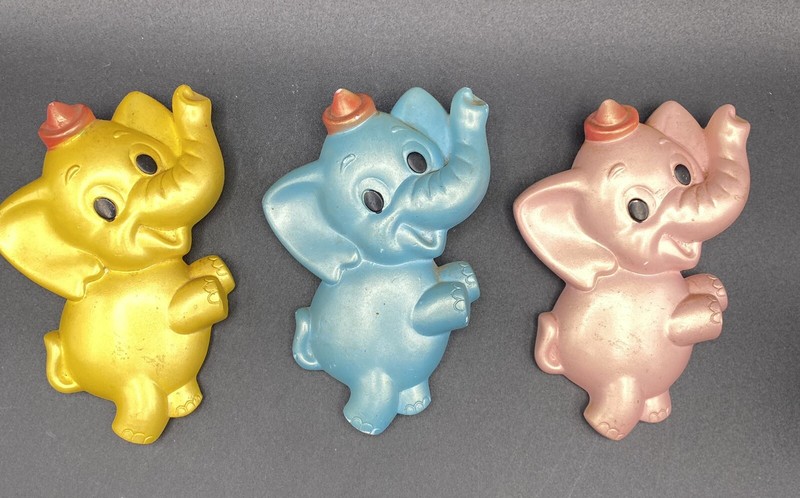 Rare 1972 Miller Studio Inc.  Chalkware Baby Elephants Pearl/Pastel VTG Set Of 3