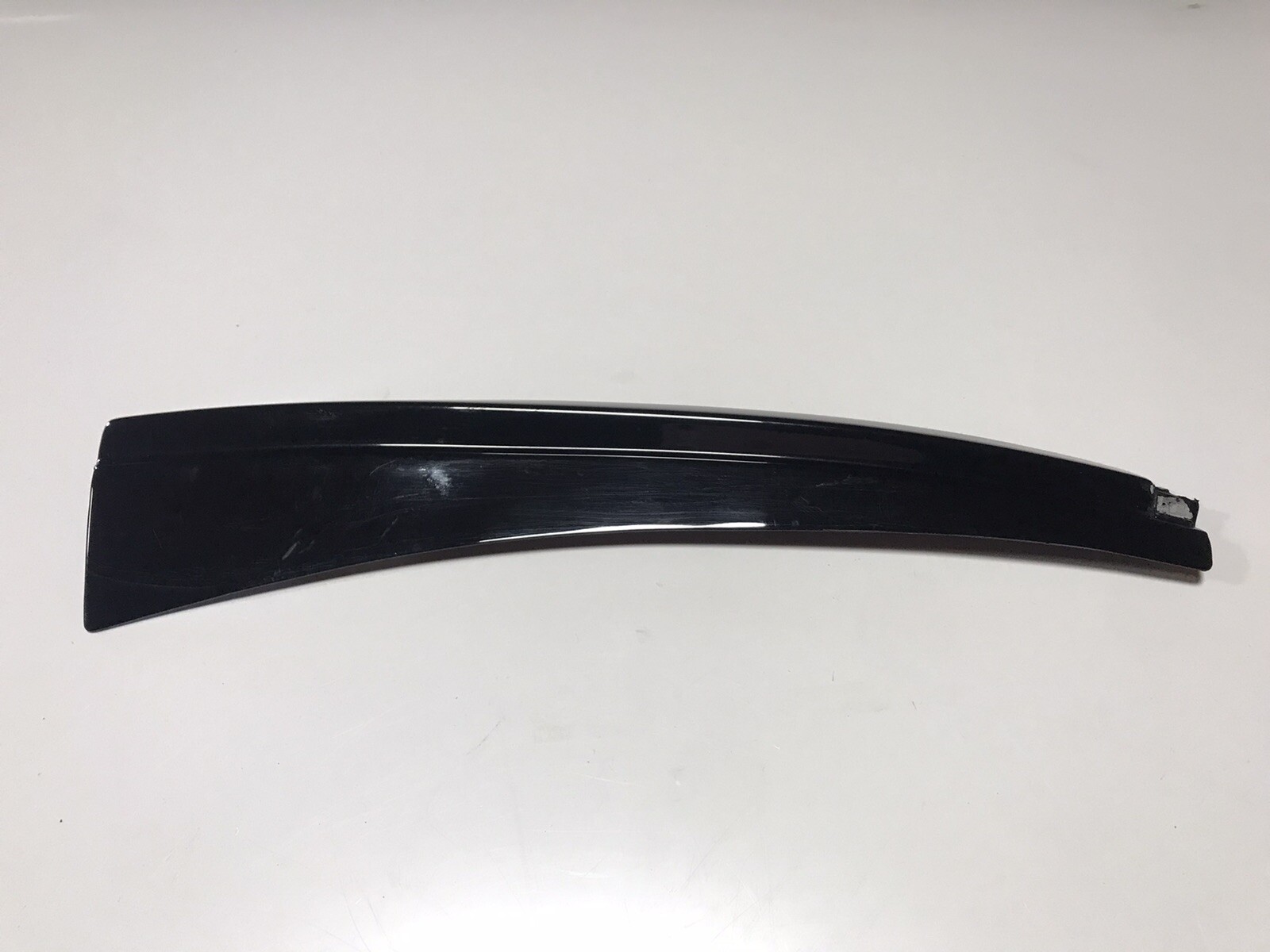 LAMBORGHINI MURCIELAGO PASSENGER RIGHT RH QUARTER GLASS COVER TRIM OEM 418845146
