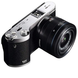 Samsung NX300 20.3MP Smart WiFi Mirrorless Digital Camera - 20-50mm Lens Black