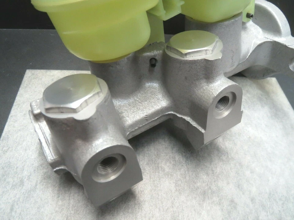 Brake Master Cylinder for Saturn SC SL SW with 4W ABS Made in USA - Ships Fast! - Image 4 of 4