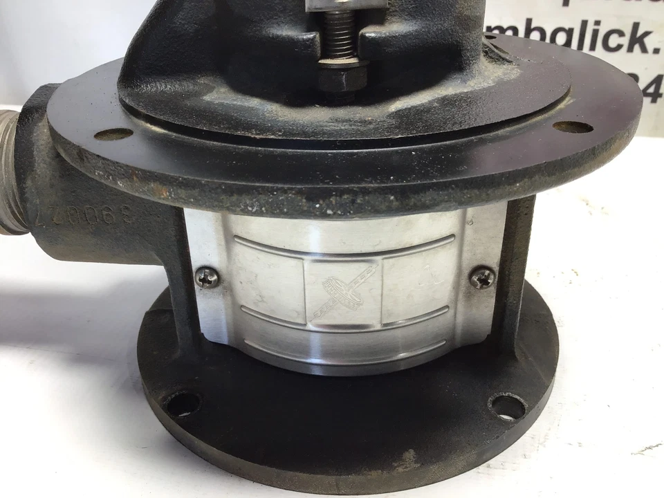 BOMBAS GRUNDFOS SPK8-575 U-W-A-CVBV Foto 2 de 4