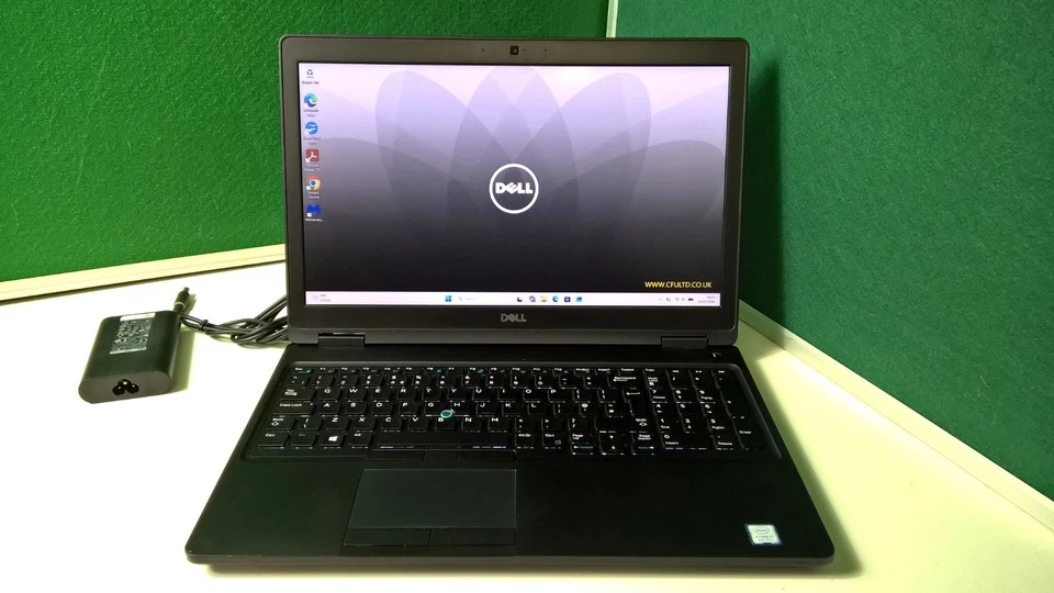Dell Latitude 5590 · i7-8650U · 8GB · 256GB, photo 2 of 5