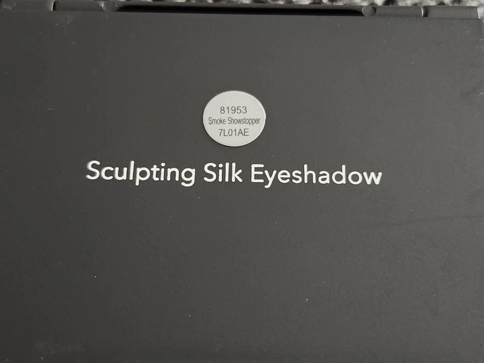 E.L.F Sculpting Silk eyeshadow Trio Smoke Showstopper - Image 2 of 3