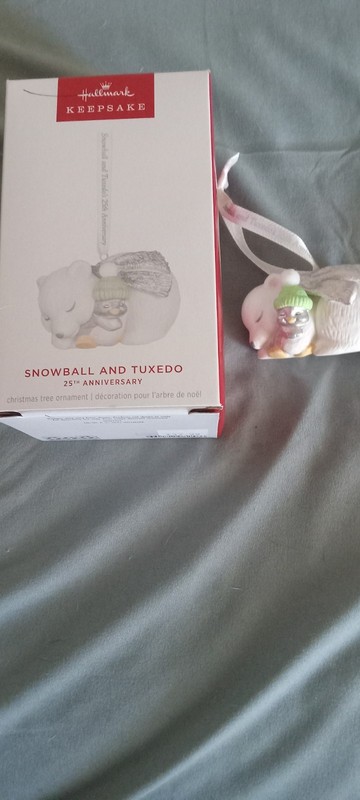 2025 Hallamark Keepsake "Snowball and Tuxedo" ornament- new