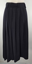 Vintage Briggs New York Unlined Skirt - Size 18 - Black - Pleated in Front Only