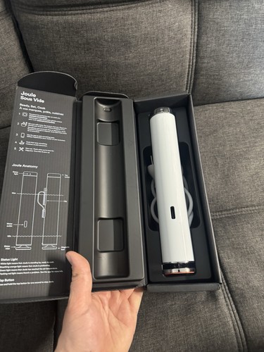 Joule Sous Vide By ChefSteps WiFi Bluetooth Slow Immersion Cooker 1100 Watts - Picture 3 of 3
