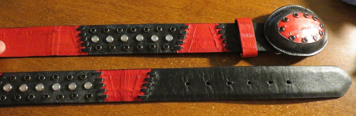 RARE Red/Black Leather Vista Anguila Forro Vacuno Studded Belt