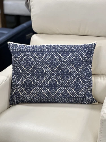 $255 NEW RALPH LAUREN HOME EMBROIDERED CHINOISERIE THROW PILLOW BLUE & CREAM