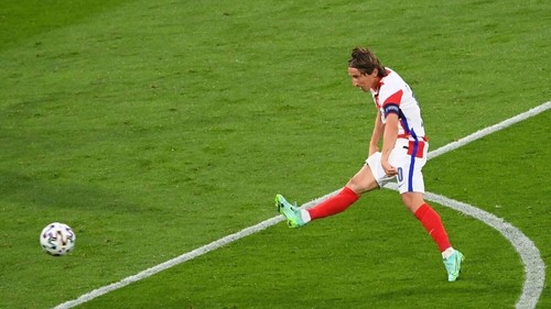 CROATIA NIKE 2020 EURO FOOTBALL HOME JERSEY #10 MODRIC SIZE “S” CD0695-100 - Picture 19 of 21