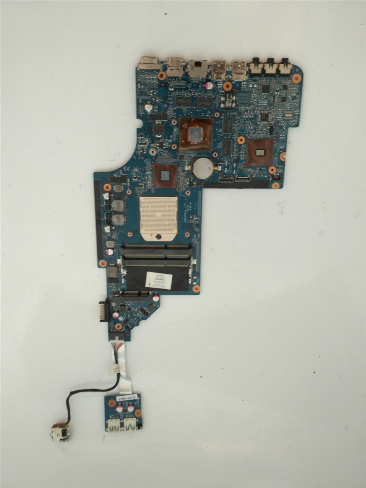 Photo 2/4