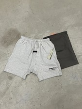 Brand New Men  s M Essentials Fear of God s22 Light Oatmeal Classic Shorts