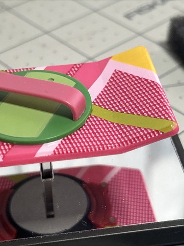 Back To The Future 2 "Hover Board" 1:5 Scale Replica Loot crate Exclusive - Picture 9 of 16