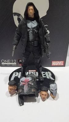 Mezco Toyz Netflix PUNISHER (ULTIMATE EDITION) 1/12 Action Figure