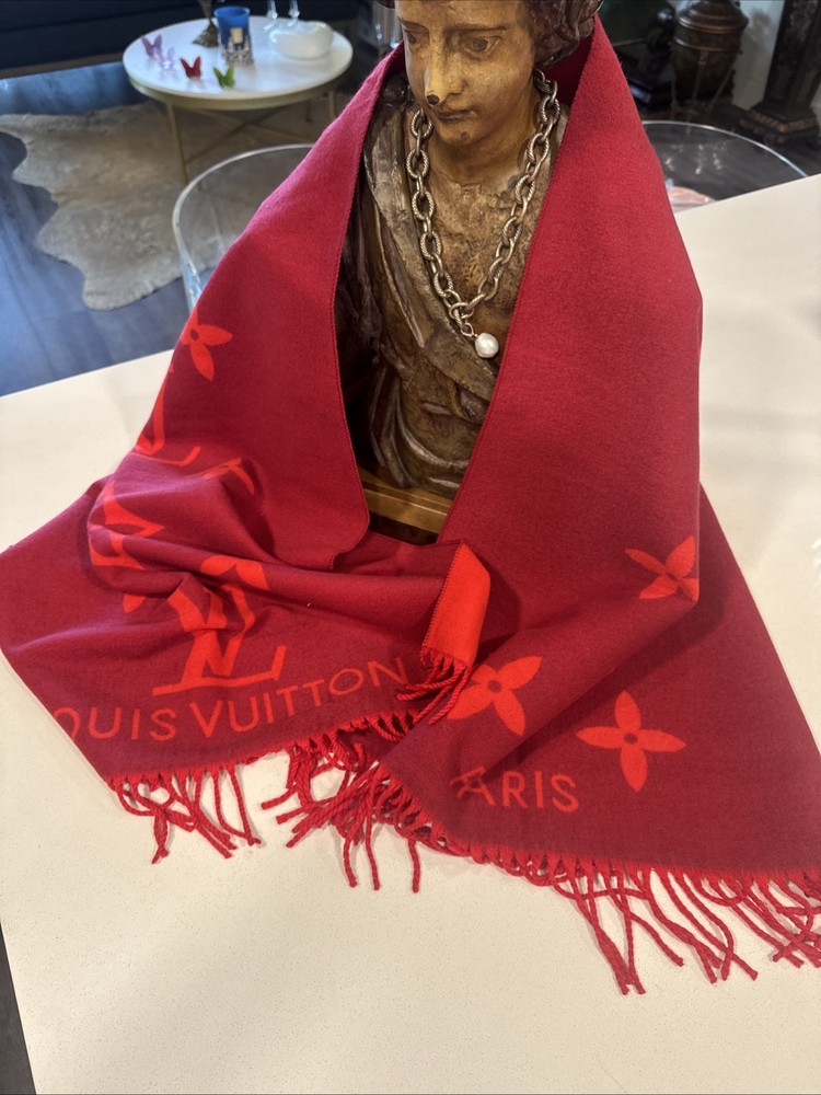 Louis Vuitton Silk Metal Wool Scarf 68x24 Luxury Fashion Accessory Louis Vuitton Silk Metal Wool Scarf 68x24 Luxury Fashion Accessory