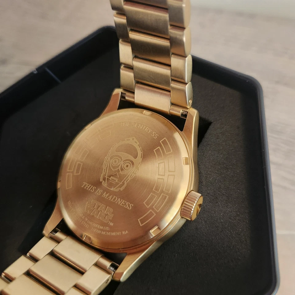 Reloj Pulsera 42mm Nixon Star Wars The Sentry SW C-3PO Tono Dorado Cuarzo Foto 3 de 4