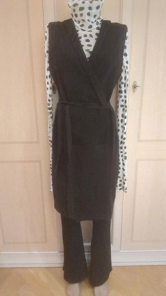 Women COS Vest Black Polyester 38 / M / 46