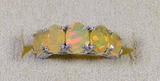 ETHIOPIAN WELO OPAL-5 GRADUATED SIZE STONES BAND RING-SIZE 6-STERLING SILVER