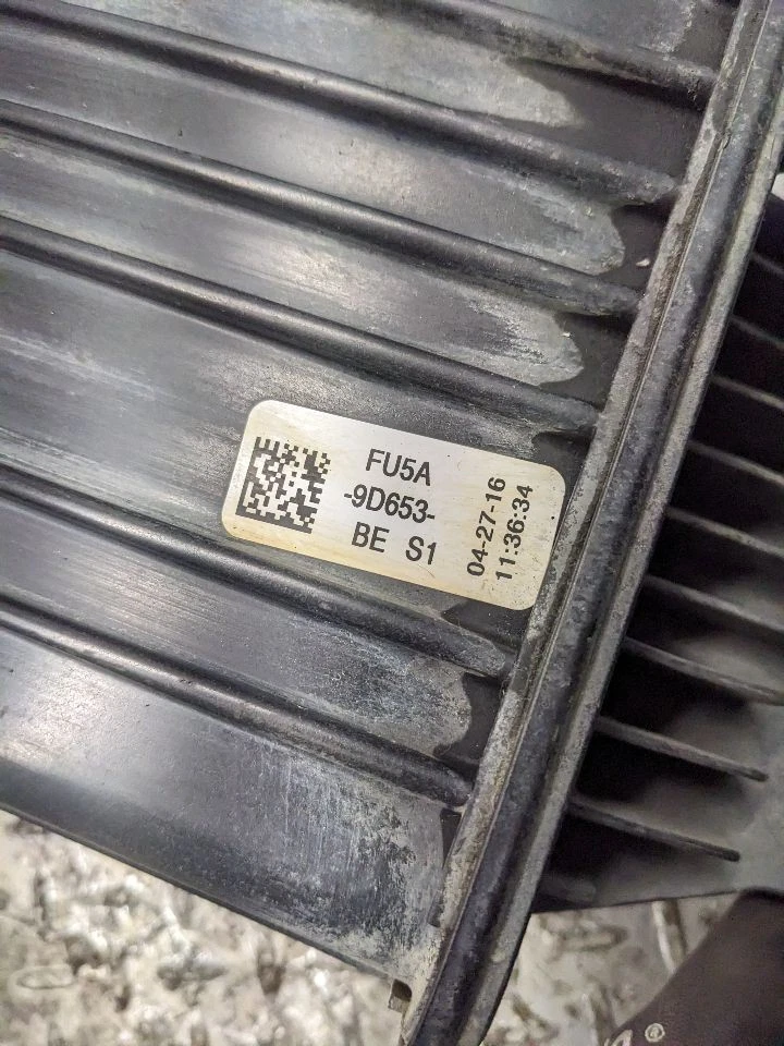 2015-2020 FORD F-150 FUEL VAPOR EVAPORATOR CHARCOAL CANISTER OEM 1176731 - Image 2 of 4