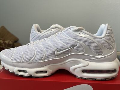 【おかゆ】Nike Air Max Plus ホワイト Nike Air Max Plus White New Men's Sneakers Size 8.5 US