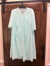 E717 RARE Shadow Line VintageLight Mint Lace-Trim Button-Front Nightgown 2 pc