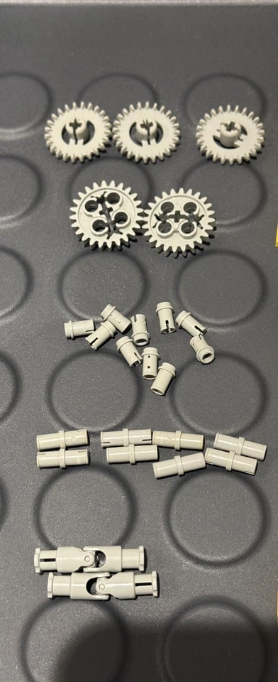 LEGO Technic 8710 Expert Builder Parts Pack, photo 4 of 5