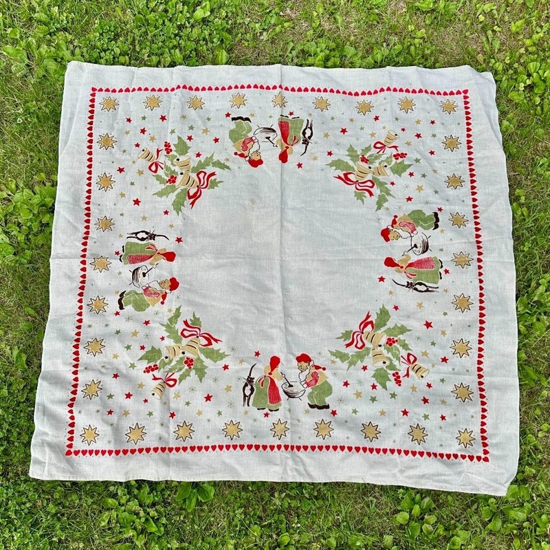 Antique Norwegian Swedish Rice Pudding Tomte Gnome Cat Christmas Tablecloth 49"