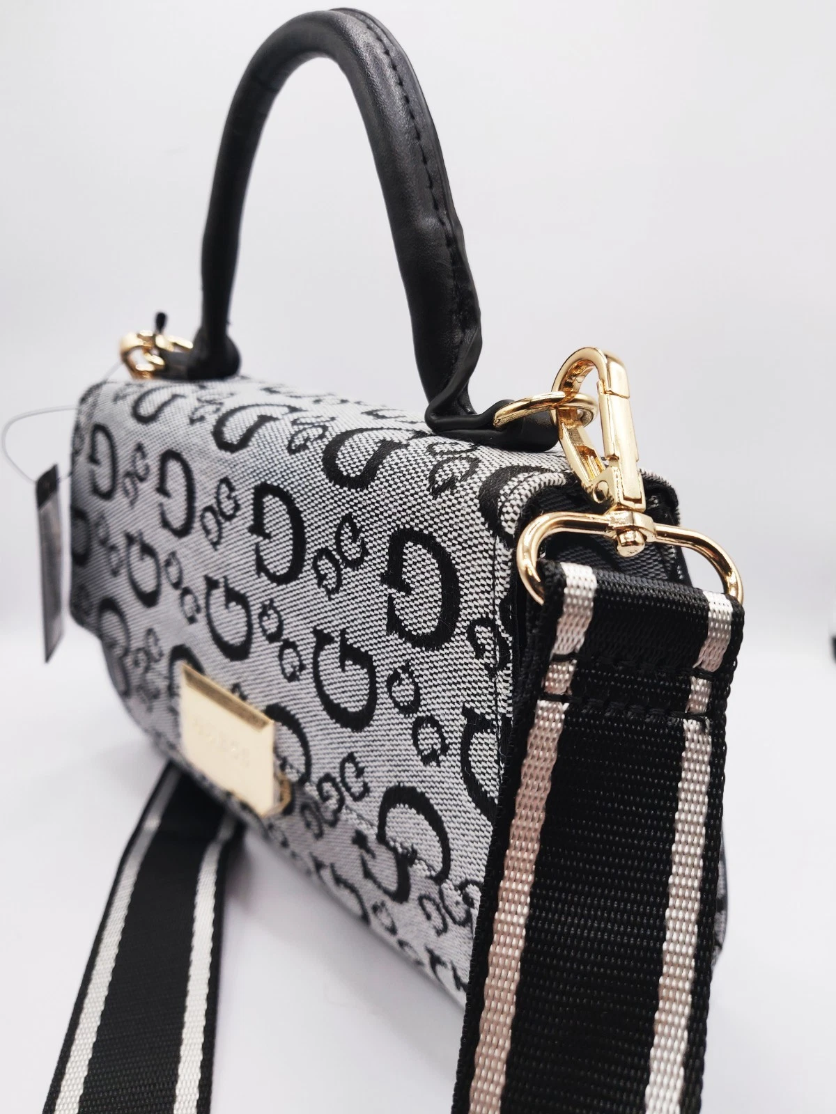 Borsa GUESS nera a tracolla borsetta tracolla DX24043 nera logo Whitney