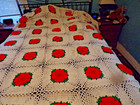 KING SIZE 84" LONG x 108 WIDE HAND MADE ROSE PATTERN AFGHAN — photo 5