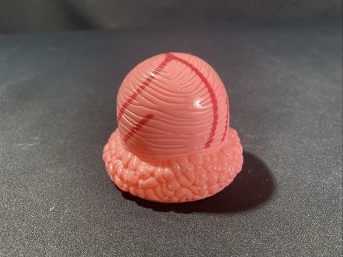 Melissa and Doug Homestyle Ice Cream Scoop & Play Magnetic Strawberry Scoop