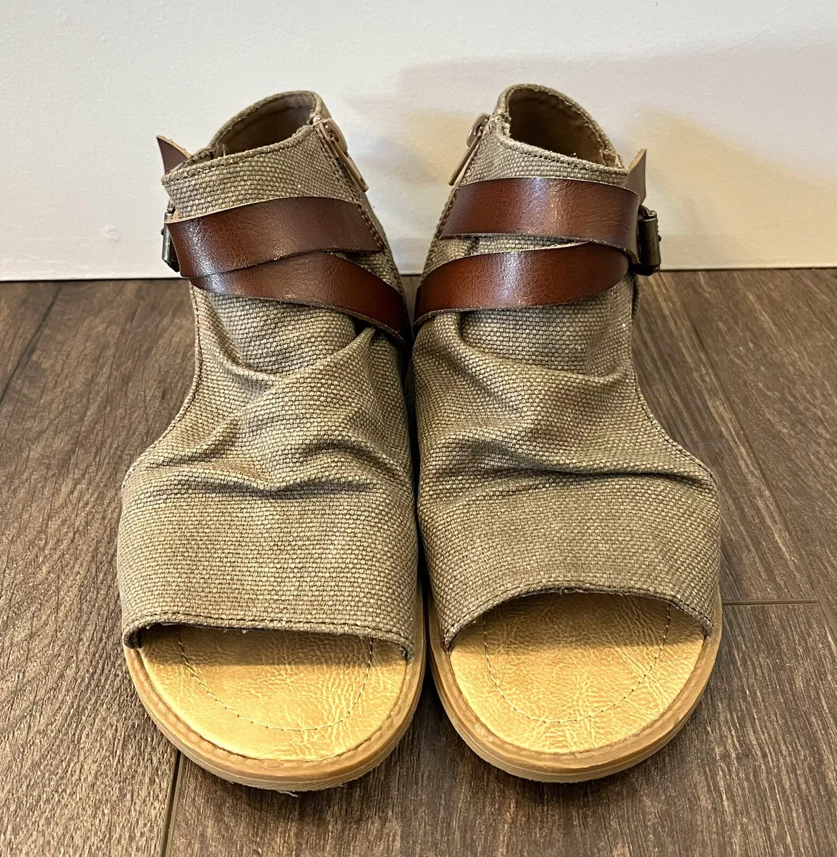 Blowfish Malibu Sandals Brown Women s Size 8