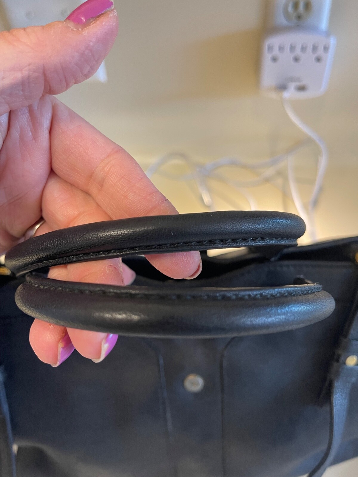 SAINT LAURENT Borsa YSL Cabas chiusura a Y due vie in pelle di pecora nera