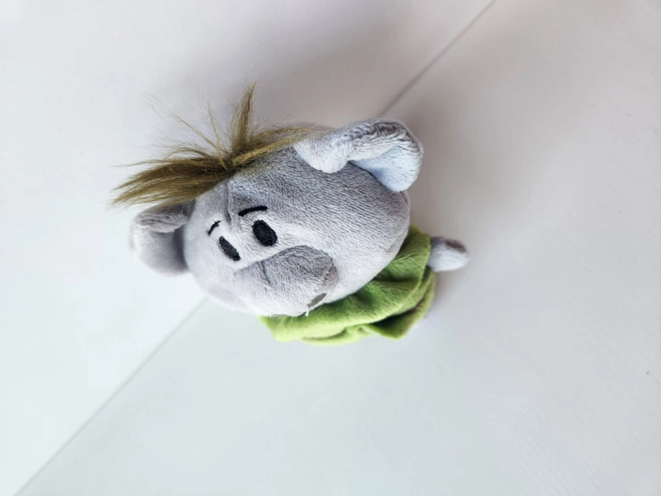 Disney FROZEN 2 II Misterio Mini Coleccionable Sorpresa PELUCHE SERIE 1 Stone Troll Foto 3 de 4