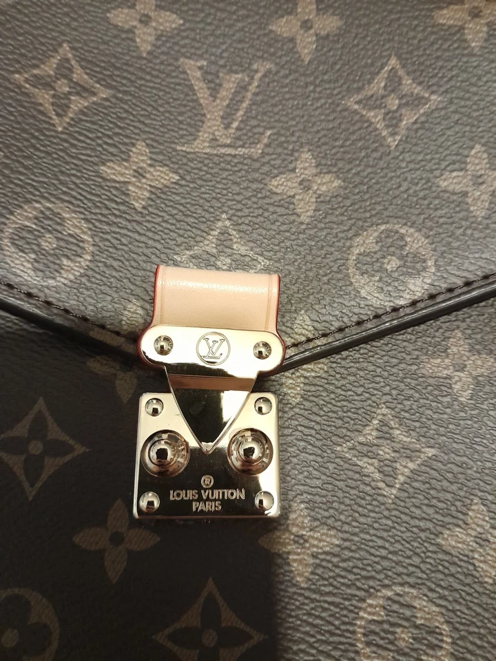 Louis Vuitton Pochette Metis monogram, photo 2 of 5