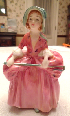 VINTAGE Royal Doulton ''Bo-Peep'' HN 1811 COPR 1937 Design: L. Harradine Retired