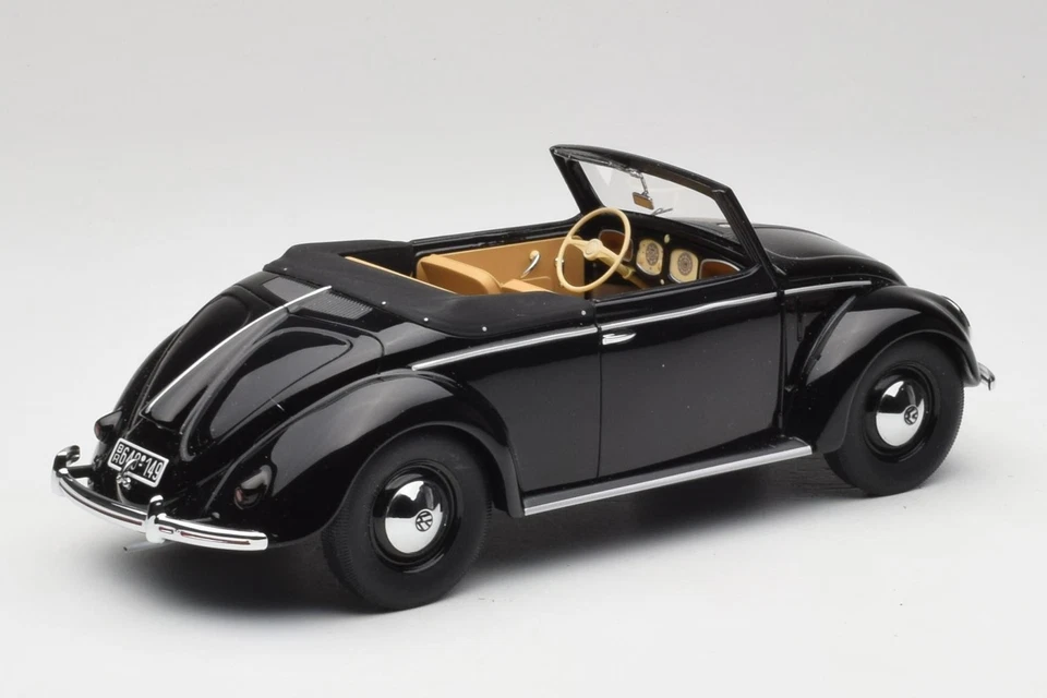 107054232 VW Volkswagen Beetle Type 1 Convertible Hebmuller Black Minichamps 1/1 - Immagine 2 di 4