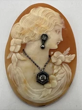 Antique Loose Carved Cameo Shell Of Woman With Diamond Necklace  Profile(7.25gr)