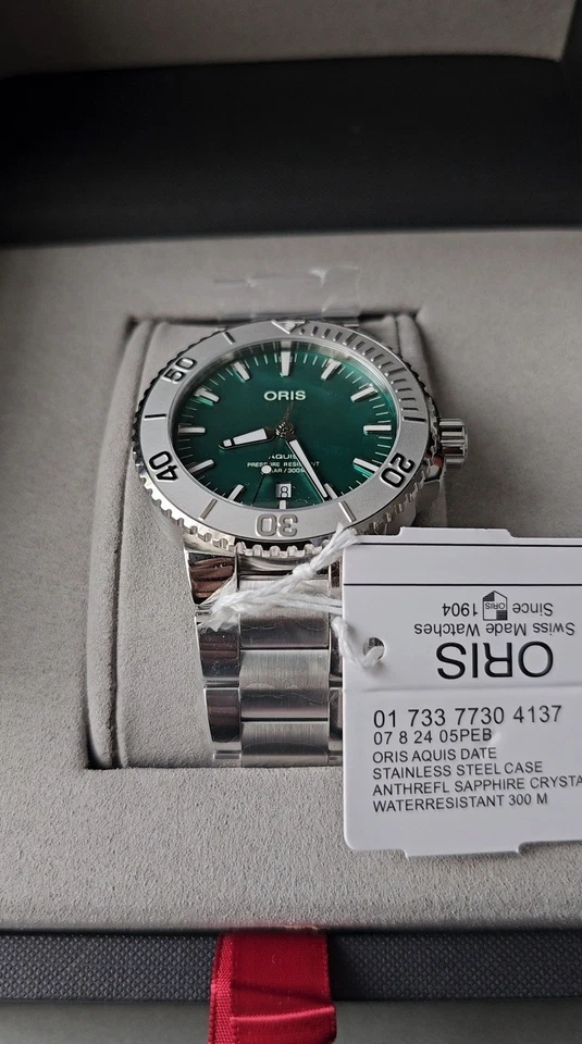 ORIS X Bracenet Aquis 01 733 7730 4137-07 8 24 05PEB esfera verde acero 43,5 mm Foto 3 de 4