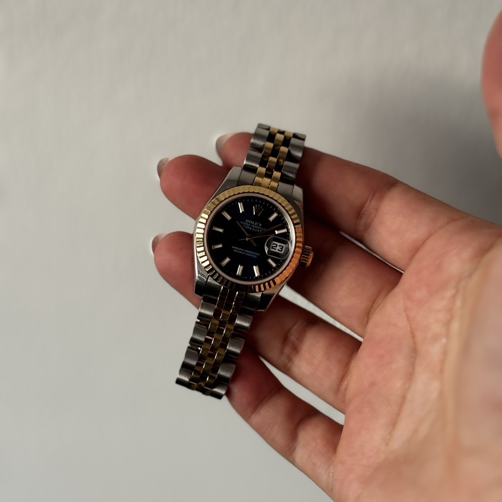 Rolex Ladies Datejust 26 Two-Tone Blue Dial Fluted Jubilee 179173 w/ Card image 5