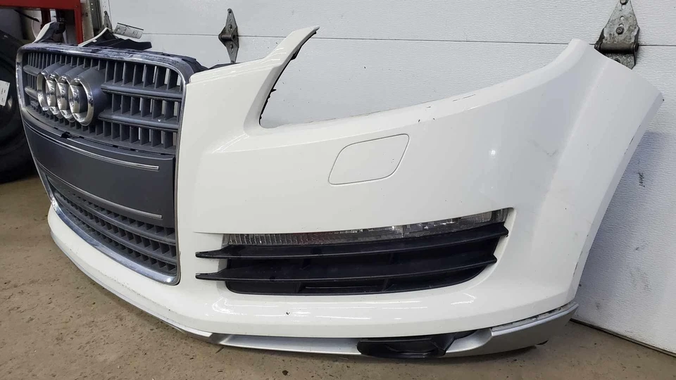 (NO SHIPPING) Front Bumper AUDI Q7 07 08 09 - Изображение 3 из 4