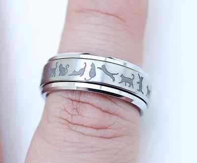 Engraved Embossed Special Hyper Detail Cat Anxiety Spinner Wedding Ring - 8mm W