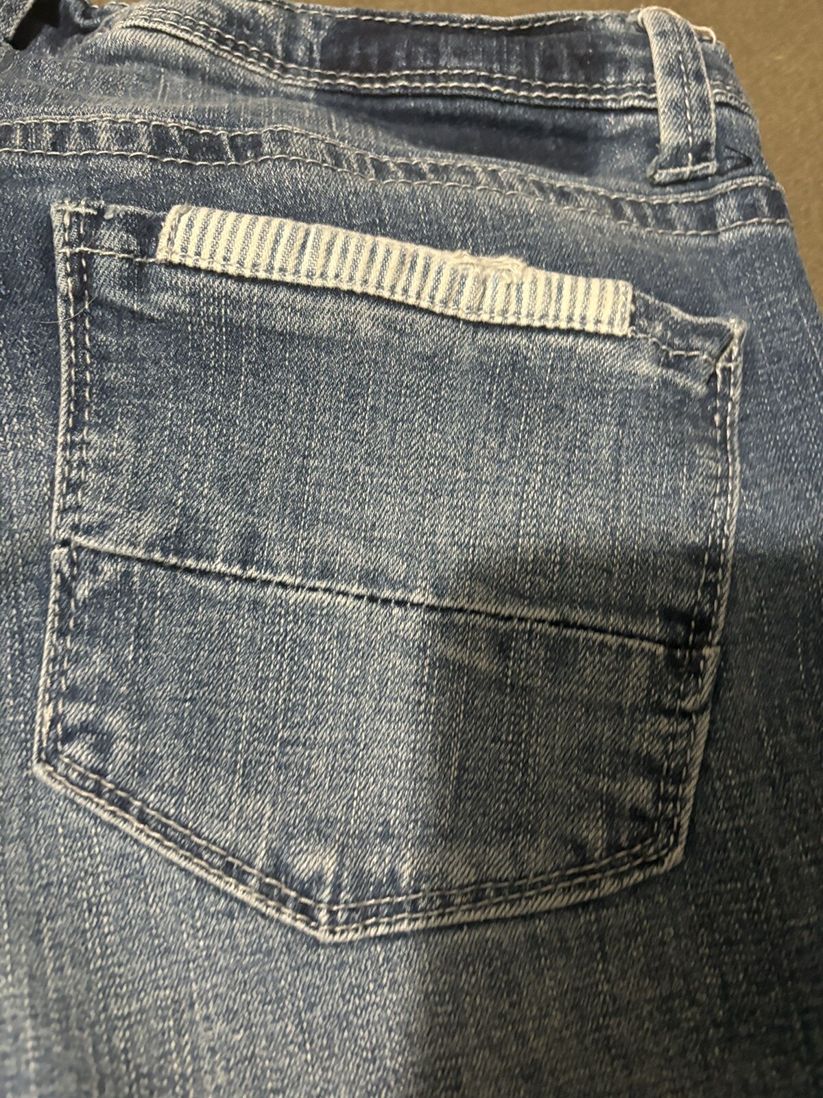 Picture 4 of 6