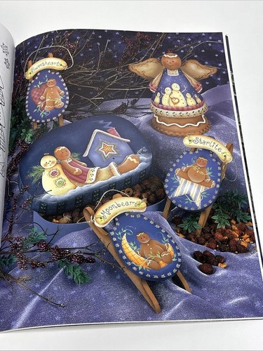 Christmastime Between The Vines Decorative Painting Pattern Booklet - Picture 4 of 9