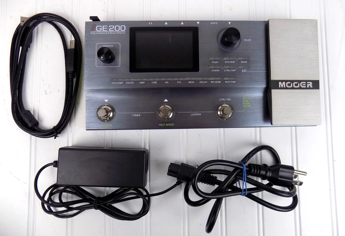 MOOER GE200 Amp Modelling and Multi Effects Guitar Pedal