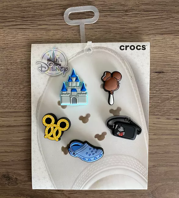 ⭐️NWT⭐️ Disney Crocs Jibbitz LIMITED EDITION 5 Pack Mickey Mouse Castle  Pretzel