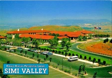 Simi Valley Ronald Reagan Presidential Library birds eye view postcard a89