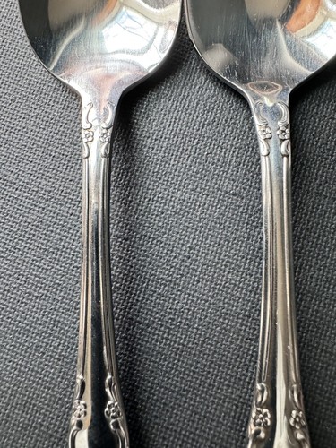 2 cucchiaini da tè Oneida Mansion Hall posate in acciaio inox argenteria distinzione HH - Foto 4 di 14
